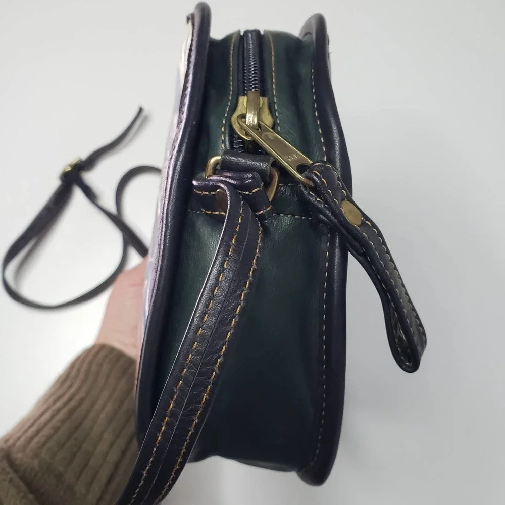 Turtle Ridge Leather Hand Painted Tooled Crossbody Purse Forest‎ Green Zi…